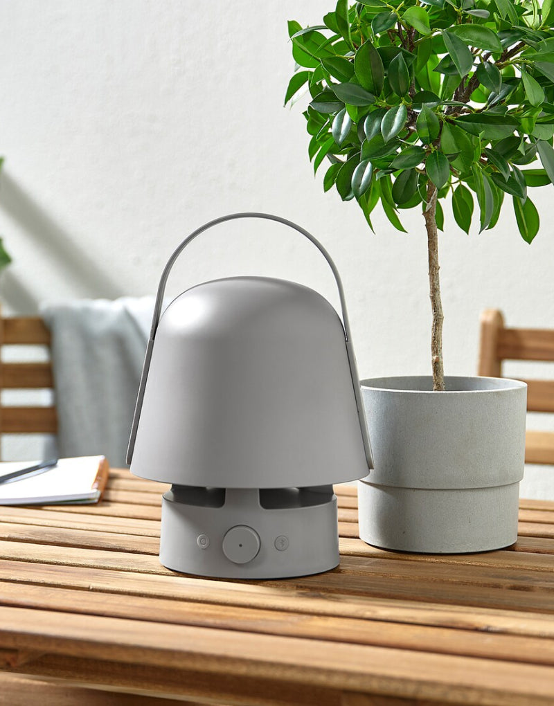 Speaker with lamp