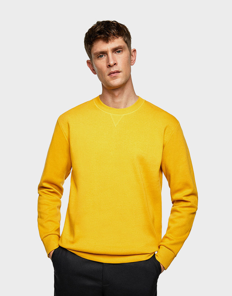 Sleeve sweater