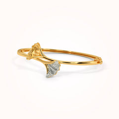 Tango oval bangle