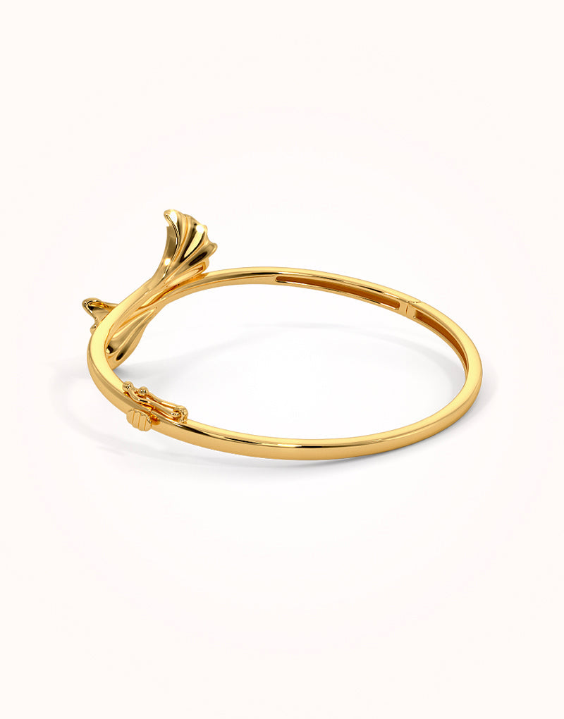 Tango oval bangle