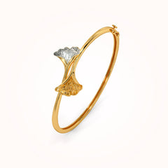 Tango oval bangle