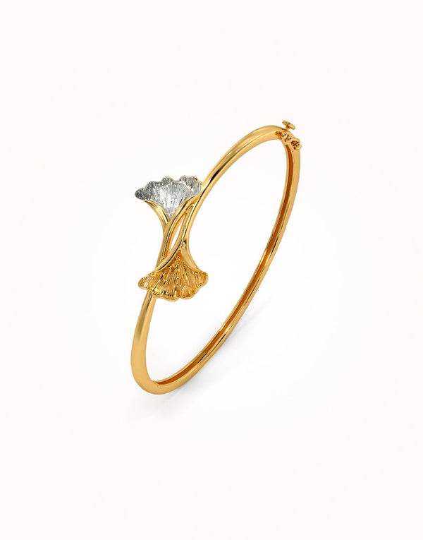 Tango oval bangle