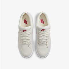 Nike retro style